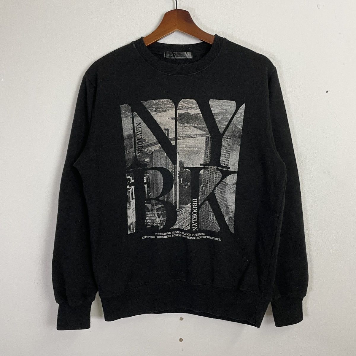 image of Vintage New York Brooklyn Crewneck Sweatshirt in Black, Men's (Size Medium)