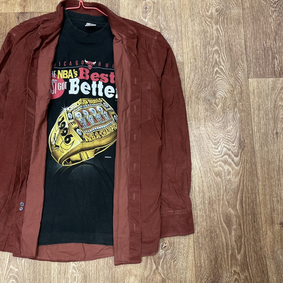 Vintage Vintage 90s Faded Graphic Tee Oversized Streetwear Grunge L Size US L / EU 52-54 / 3 - 3 Thumbnail