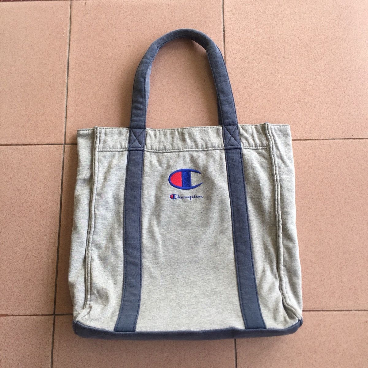 Champion CHAMPION tote bag spell out embroidered logo Size ONE SIZE - 1 Thumbnail