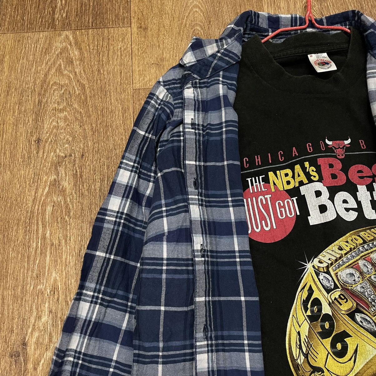 Vintage Vintage 90s Checkered Shirt Grunge Relaxed Fit Sun Faded M Size US M / EU 48-50 / 2 - 5 Thumbnail