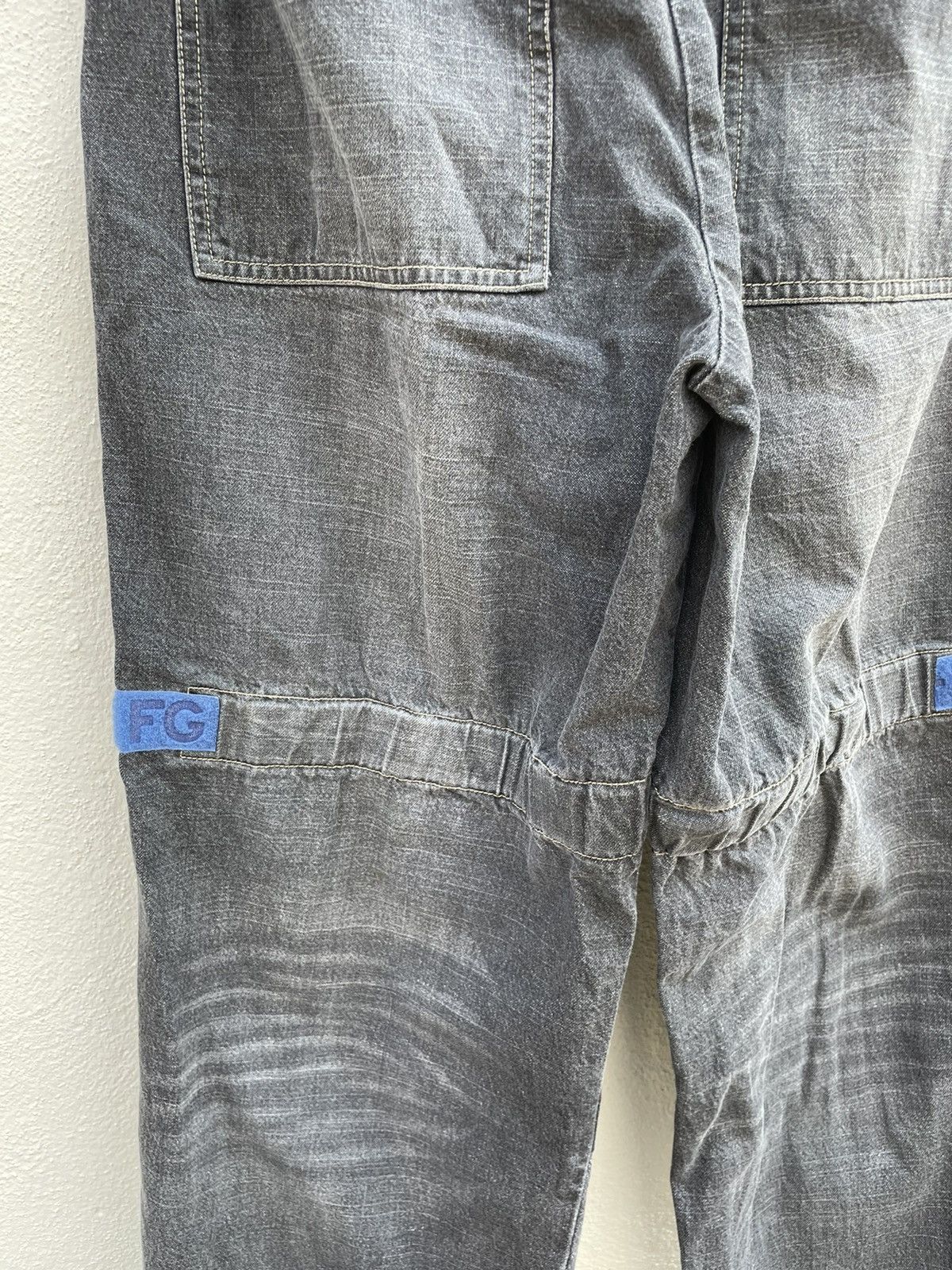 Marithe + Francois Girbaud Marithe Francois Girbaud Velcro Straps Cargo Denim Pants Size US 34 / EU 50 - 12 Thumbnail