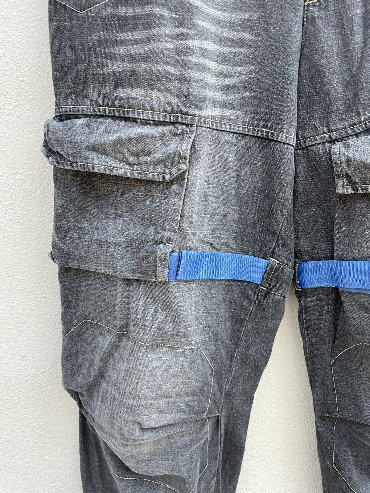 Marithe + Francois Girbaud Marithe Francois Girbaud Velcro Straps Cargo Denim Pants Size US 34 / EU 50 - 4 Thumbnail