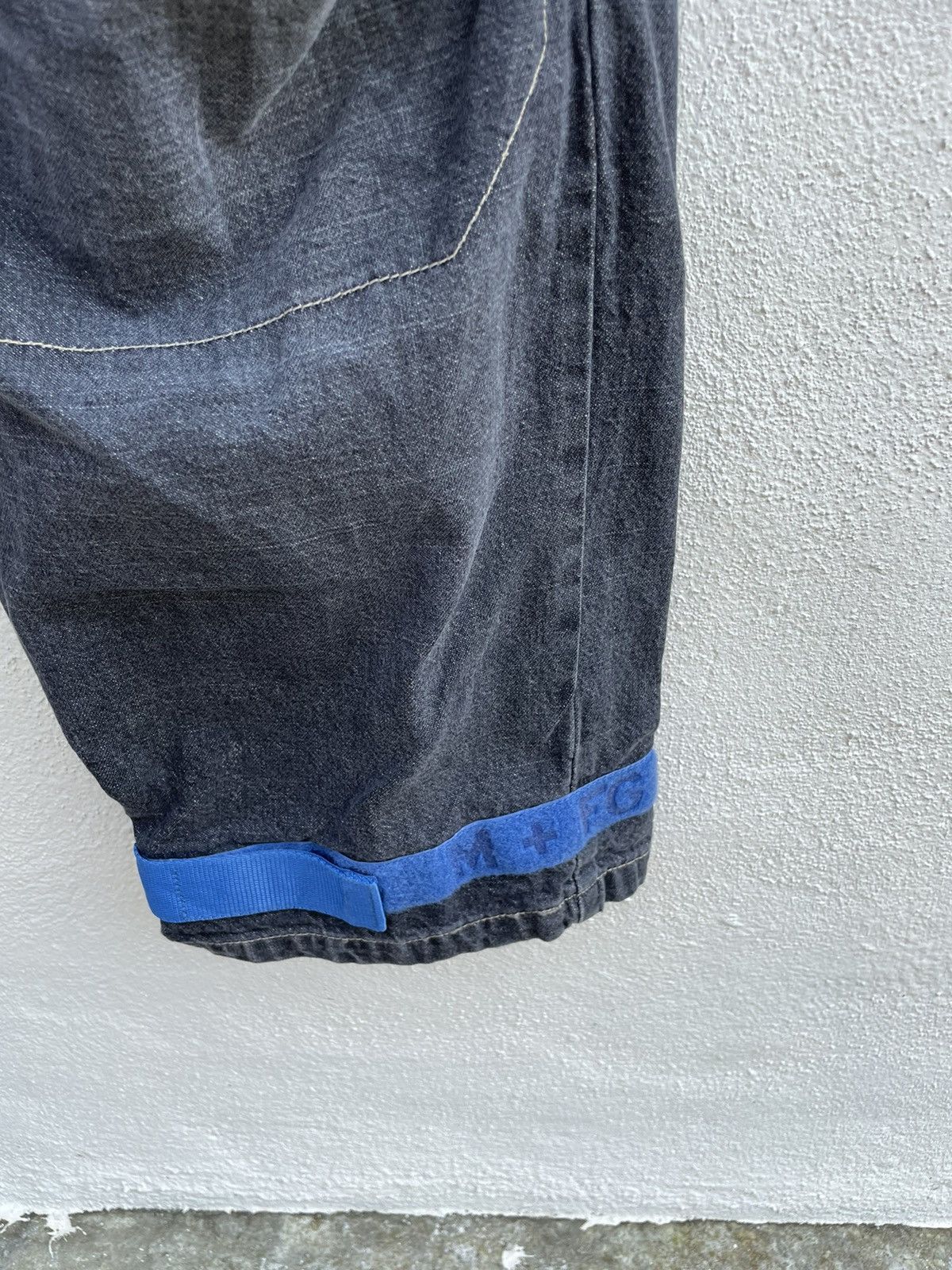 Marithe + Francois Girbaud Marithe Francois Girbaud Velcro Straps Cargo Denim Pants Size US 34 / EU 50 - 6 Thumbnail