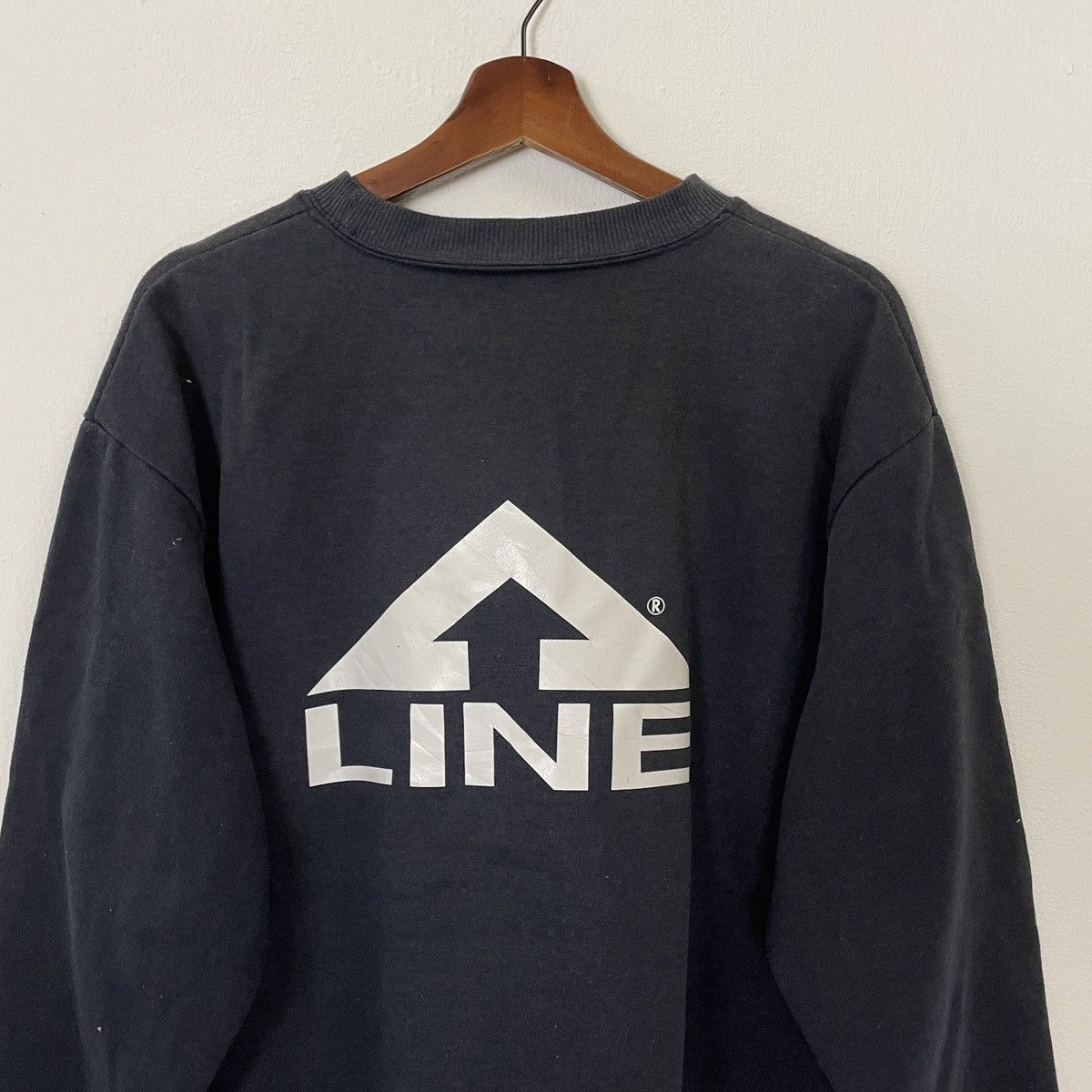 Japanese Brand Vintage Line Big Logo Crewneck Sweatshirt Size US XL / EU 56 / 4 - 4 Thumbnail