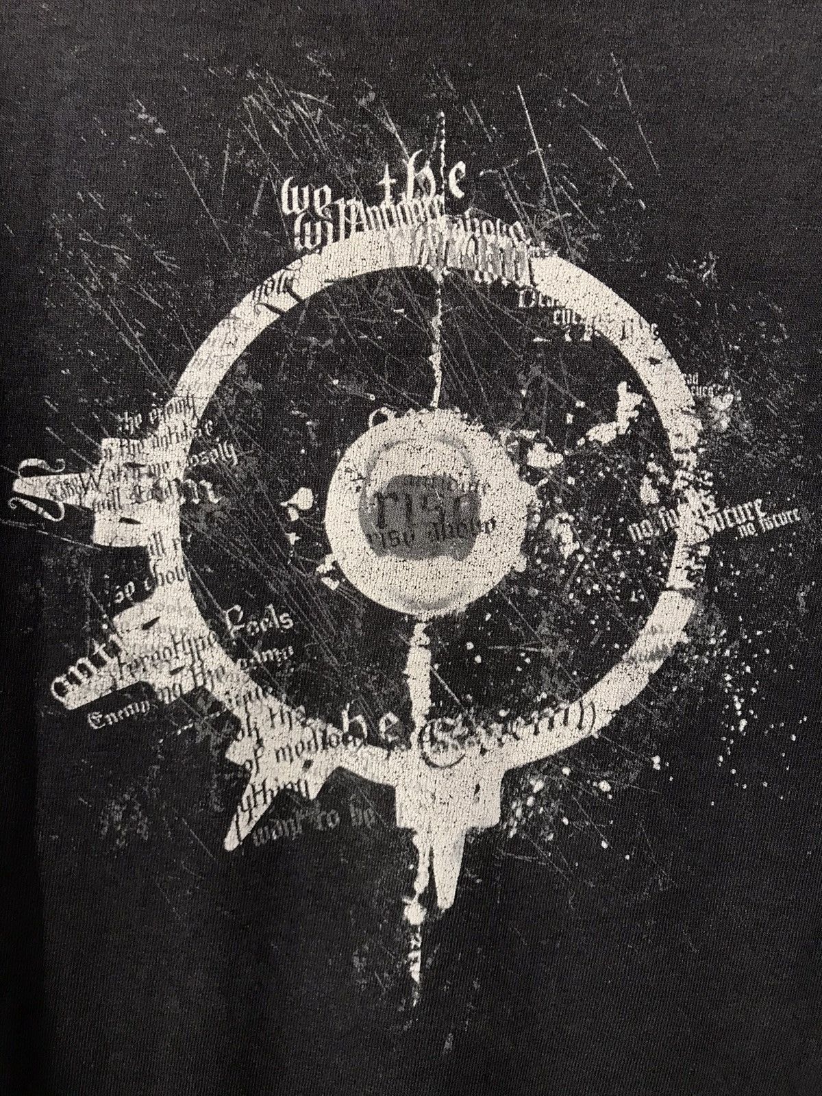 Band Tees Vintage Distressed Arch Enemy Band Tee metallica slayers Size US M / EU 48-50 / 2 - 13 Thumbnail