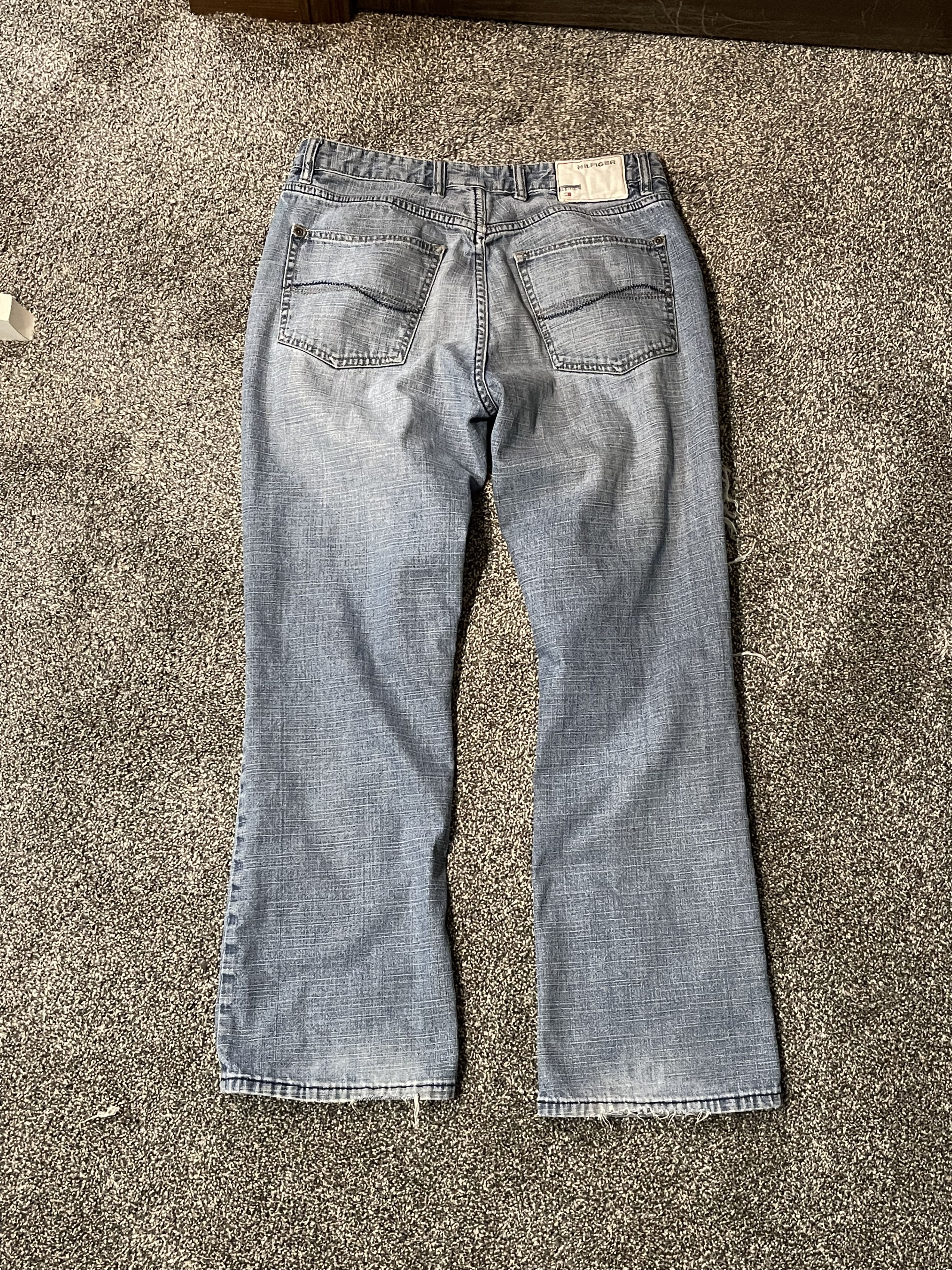 Tommy Hilfiger × Vintage Vintage Distressed Tommy Hilfiger Denim 32 x 30 Size US 32 / EU 48 - 8 Thumbnail