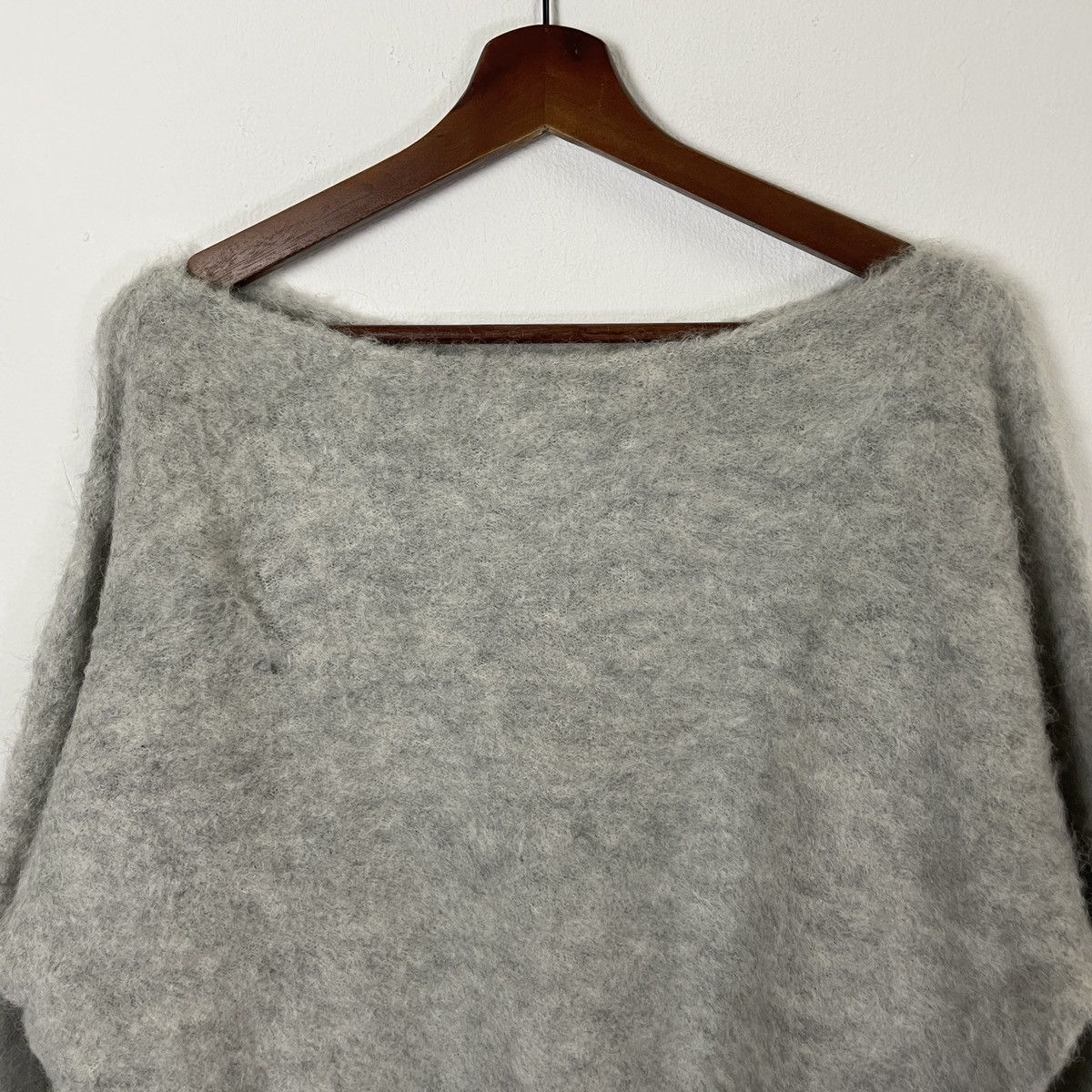 Aran Isles Knitwear Vintage JeanAsis Crewneck Plain Mohair Knitwear Size US L / EU 52-54 / 3 - 11 Thumbnail