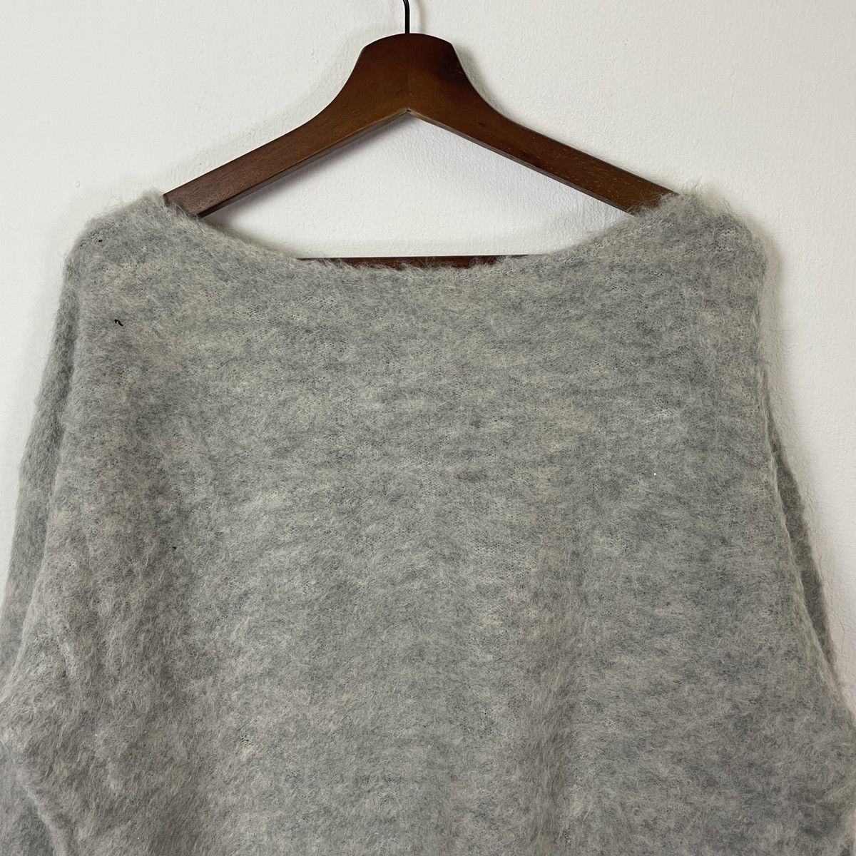 Aran Isles Knitwear Vintage JeanAsis Crewneck Plain Mohair Knitwear Size US L / EU 52-54 / 3 - 4 Thumbnail