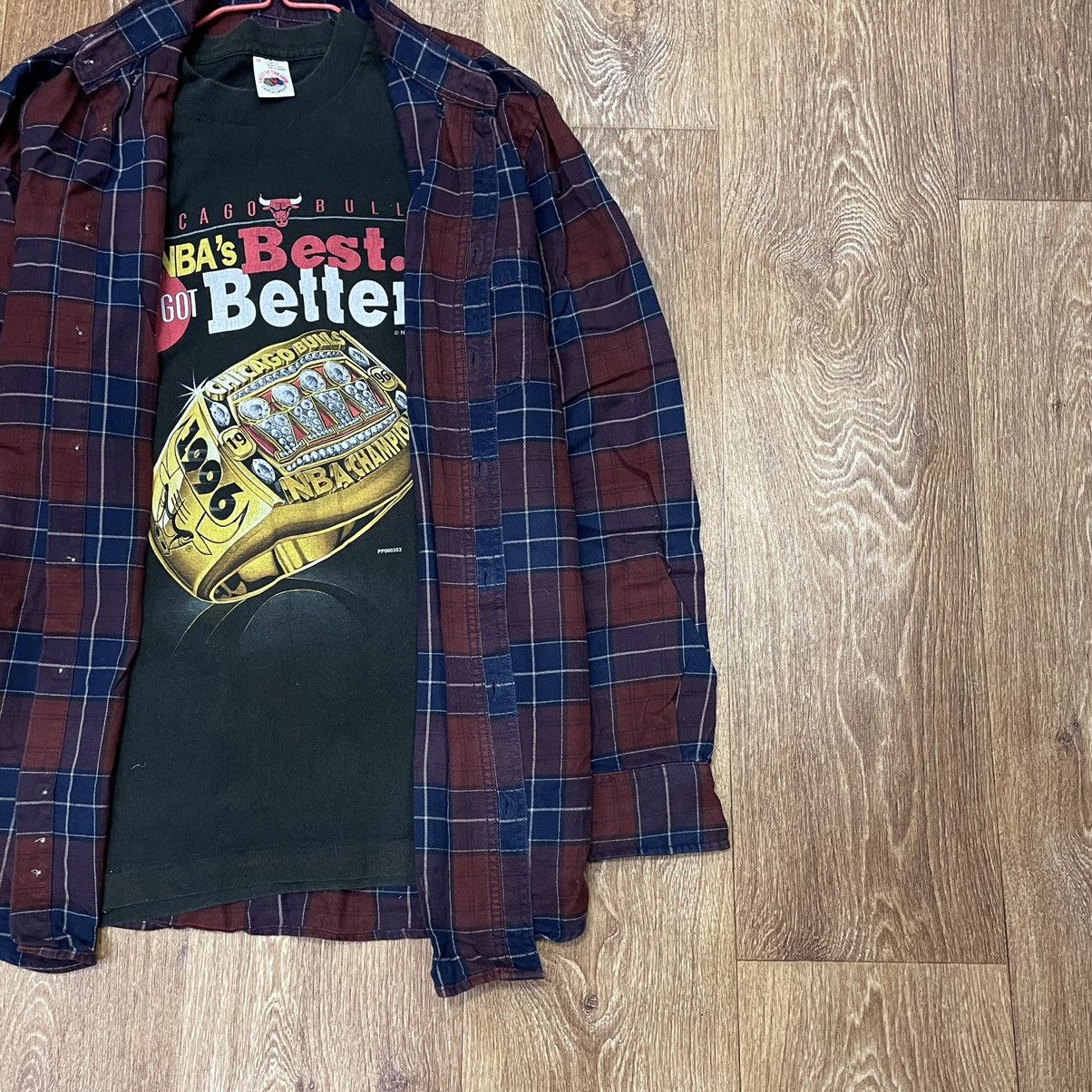 Vintage Vintage 90s Graphic Tee Grunge Skate Black Graphic Worn In L Size US L / EU 52-54 / 3 - 3 Thumbnail