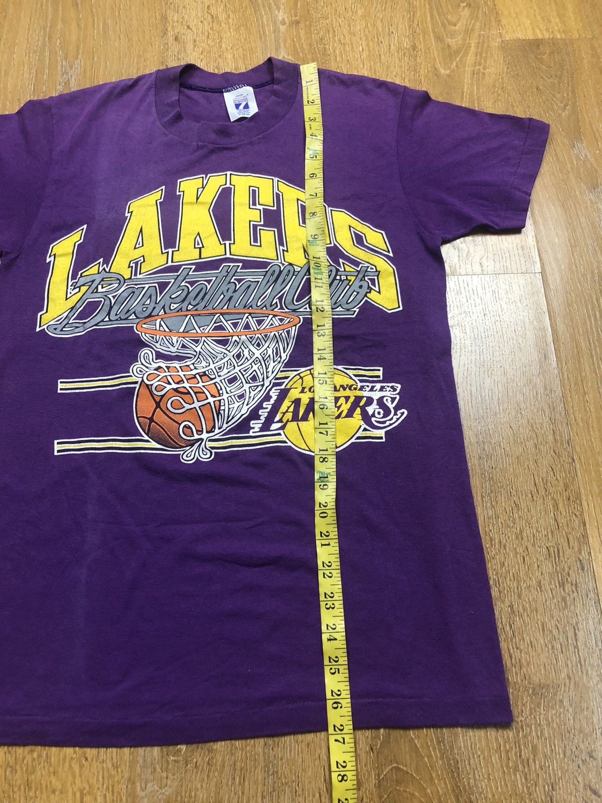 NBA Vintage Lakers T-Shirt Size US M / EU 48-50 / 2 - 8 Thumbnail