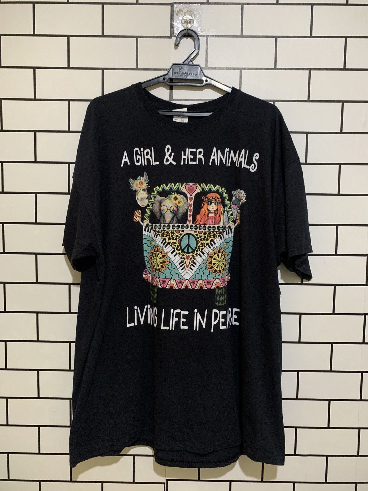 Vintage a girl and her animals vd14 Size US XXL / EU 58 / 5 - 1 Thumbnail