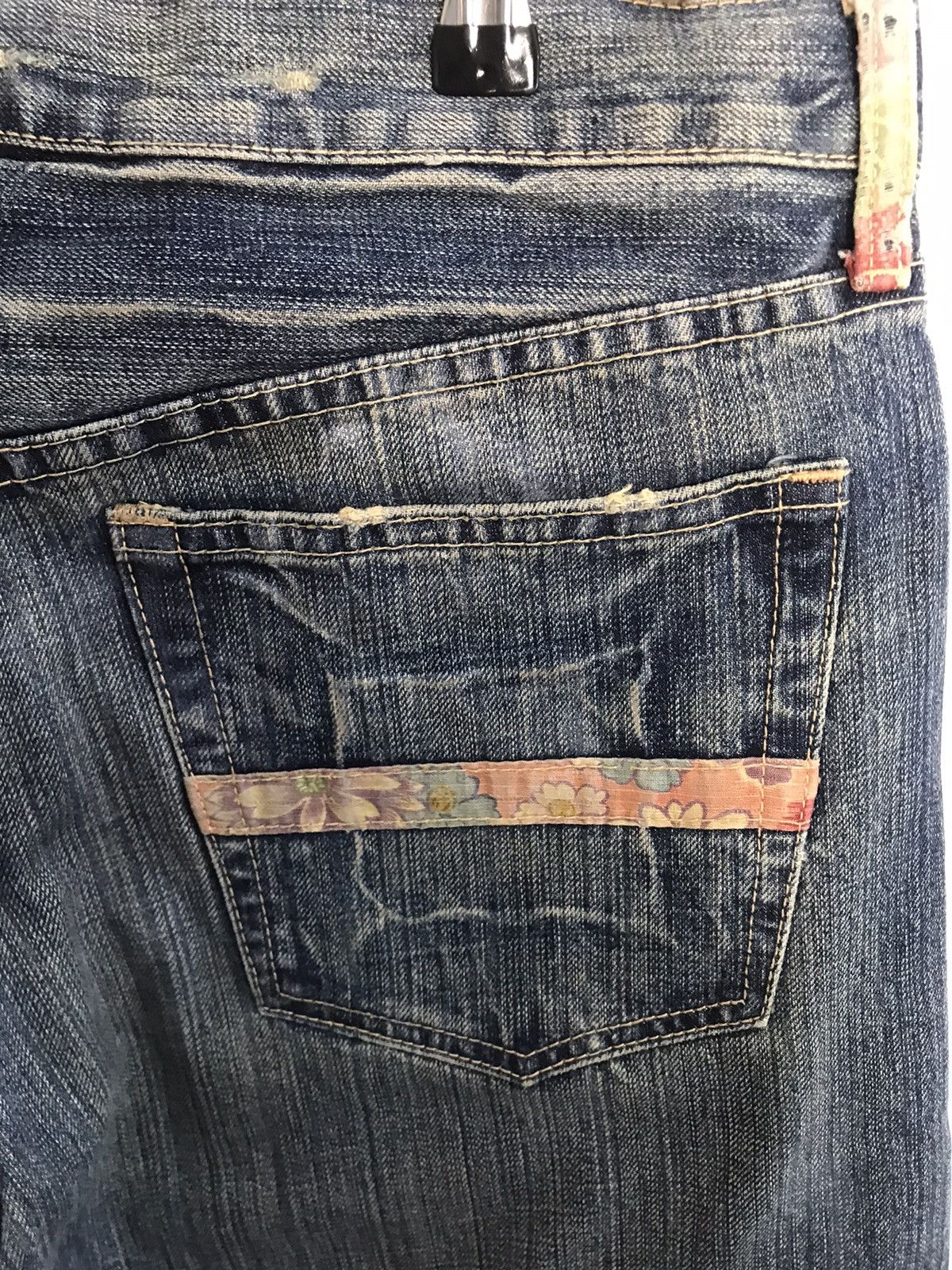 Takeo Kikuchi Patchworks Floral Butterfly Denim Jeans Japan Size US 34 / EU 50 - 6 Thumbnail