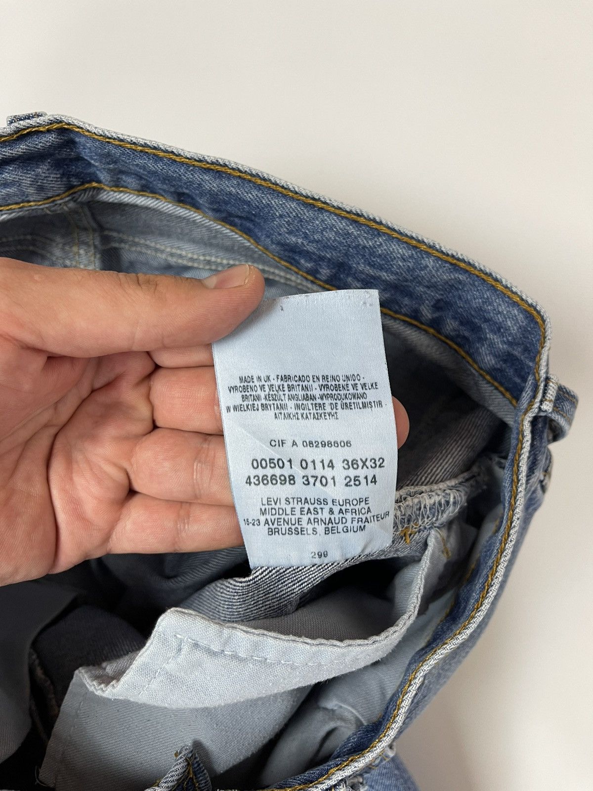 Levi's Levi’s 501 vintage made in UK blue classic denim jeans pants Size US 36 / EU 52 - 16 Thumbnail