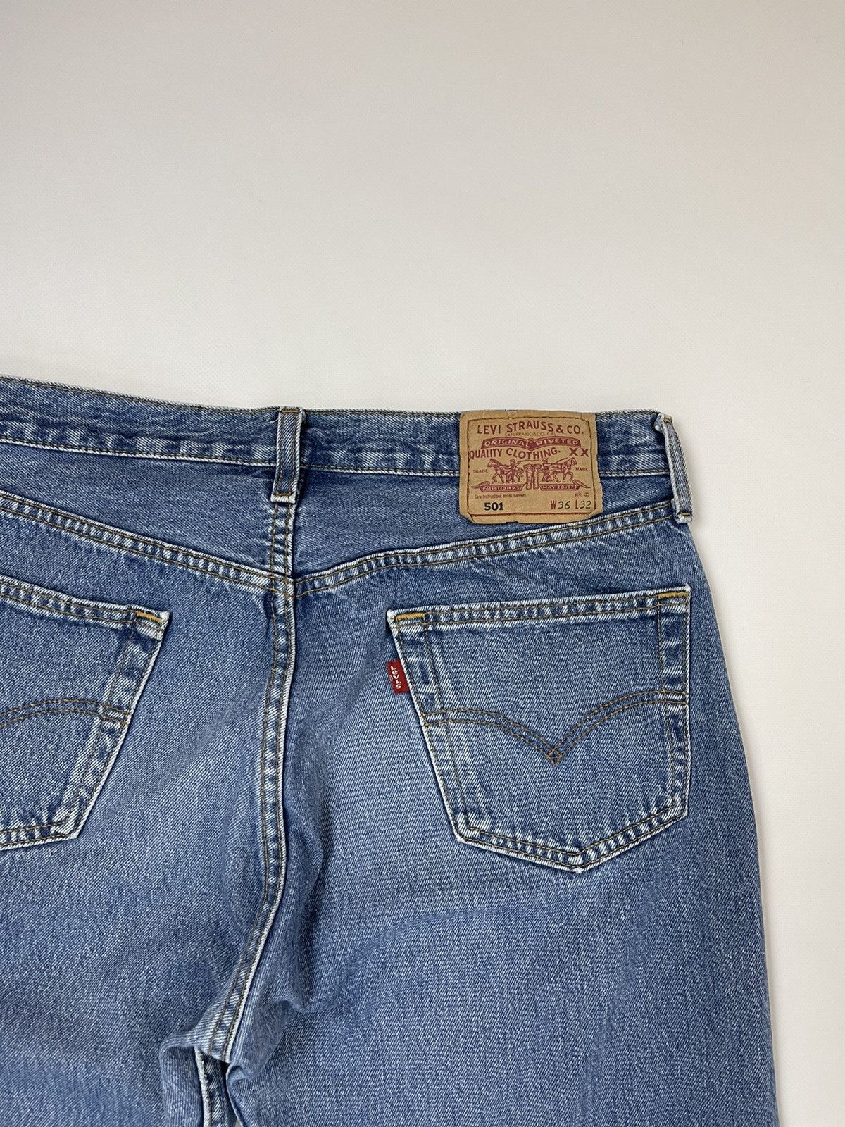 Levi's Levi’s 501 vintage made in UK blue classic denim jeans pants Size US 36 / EU 52 - 7 Thumbnail