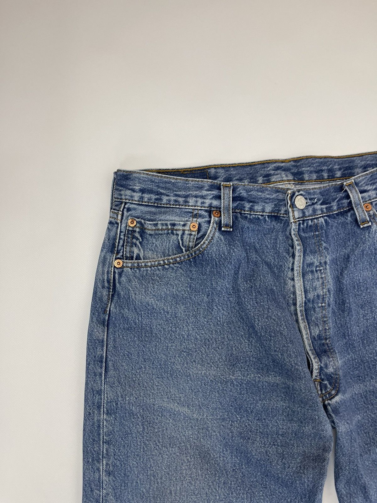 Levi's Levi’s 501 vintage made in UK blue classic denim jeans pants Size US 36 / EU 52 - 13 Thumbnail