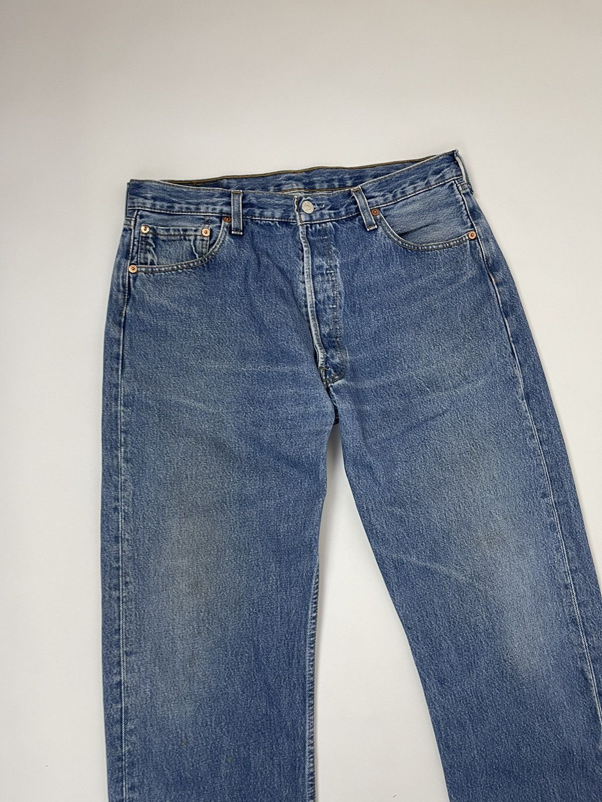 Levi's Levi’s 501 vintage made in UK blue classic denim jeans pants Size US 36 / EU 52 - 14 Thumbnail
