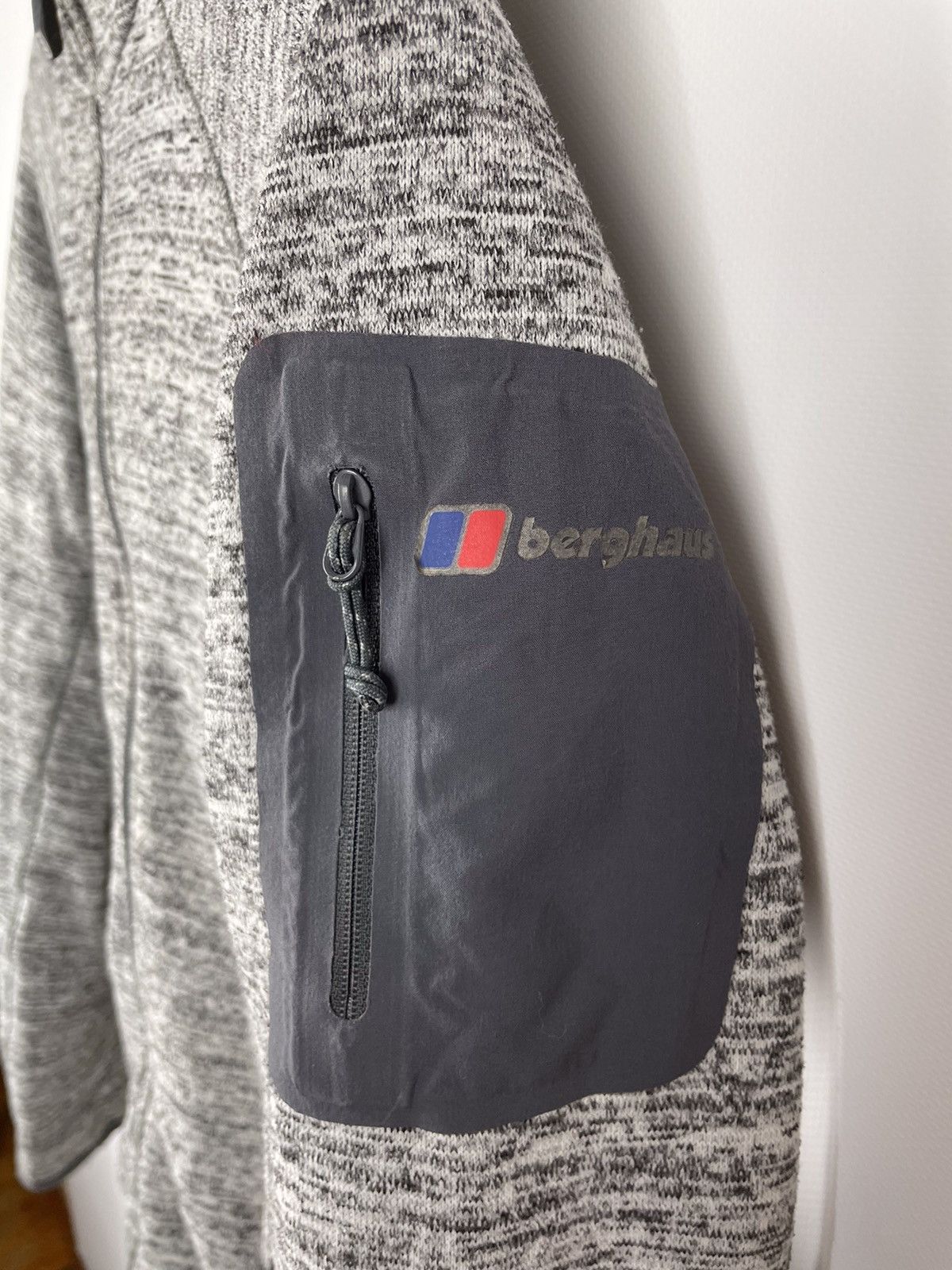 Berghaus Berghaus Tech Zip Hoodie Gray Hooded Full Zip size S Size US S / EU 44-46 / 1 - 2 Thumbnail