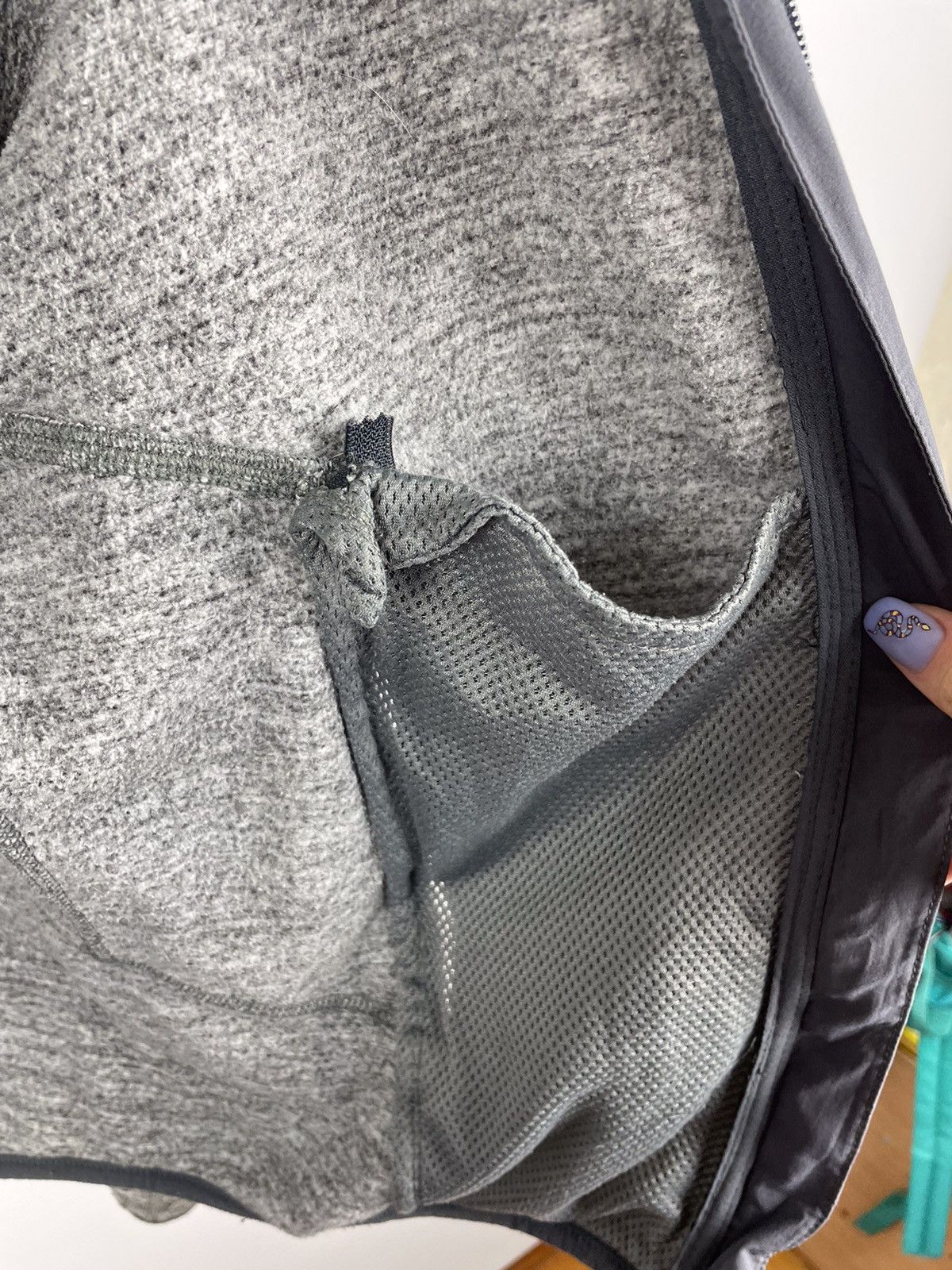 Berghaus Berghaus Tech Zip Hoodie Gray Hooded Full Zip size S Size US S / EU 44-46 / 1 - 13 Thumbnail