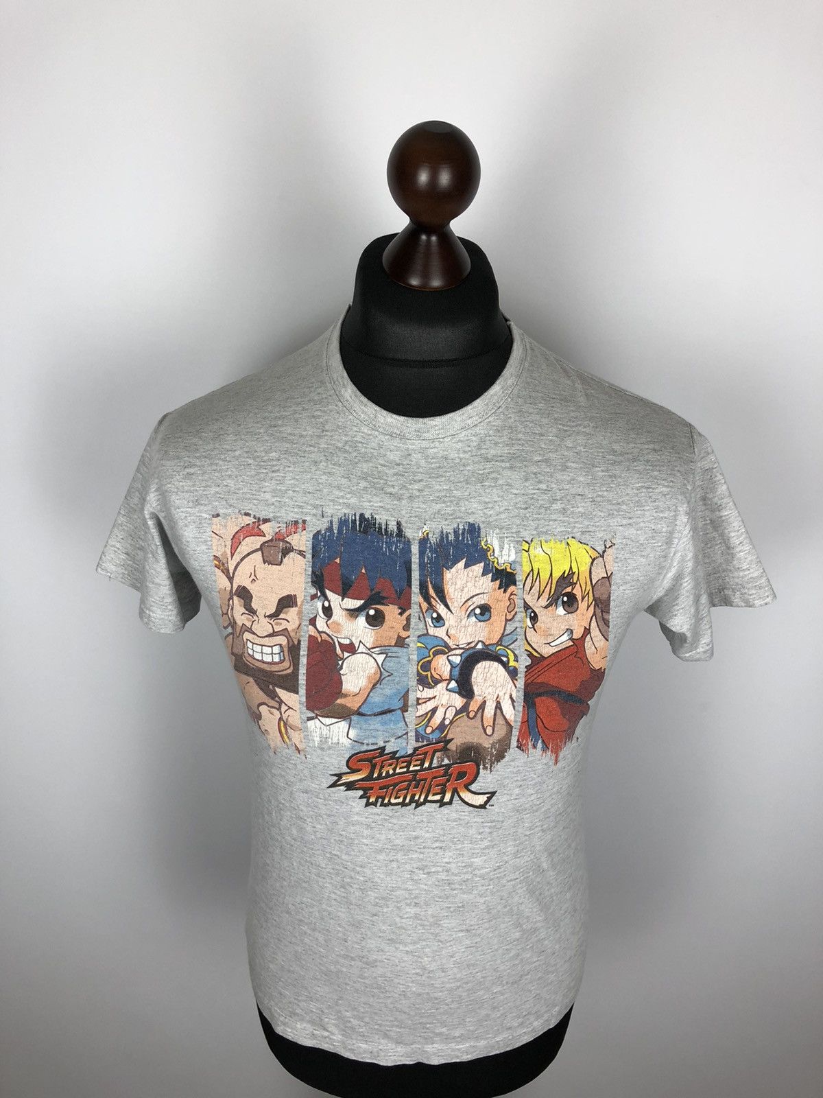 Japanese Brand Vintage Capcom Street Fighter Video Game T-Shirt Y2K Tee S Size US S / EU 44-46 / 1 - 3 Thumbnail
