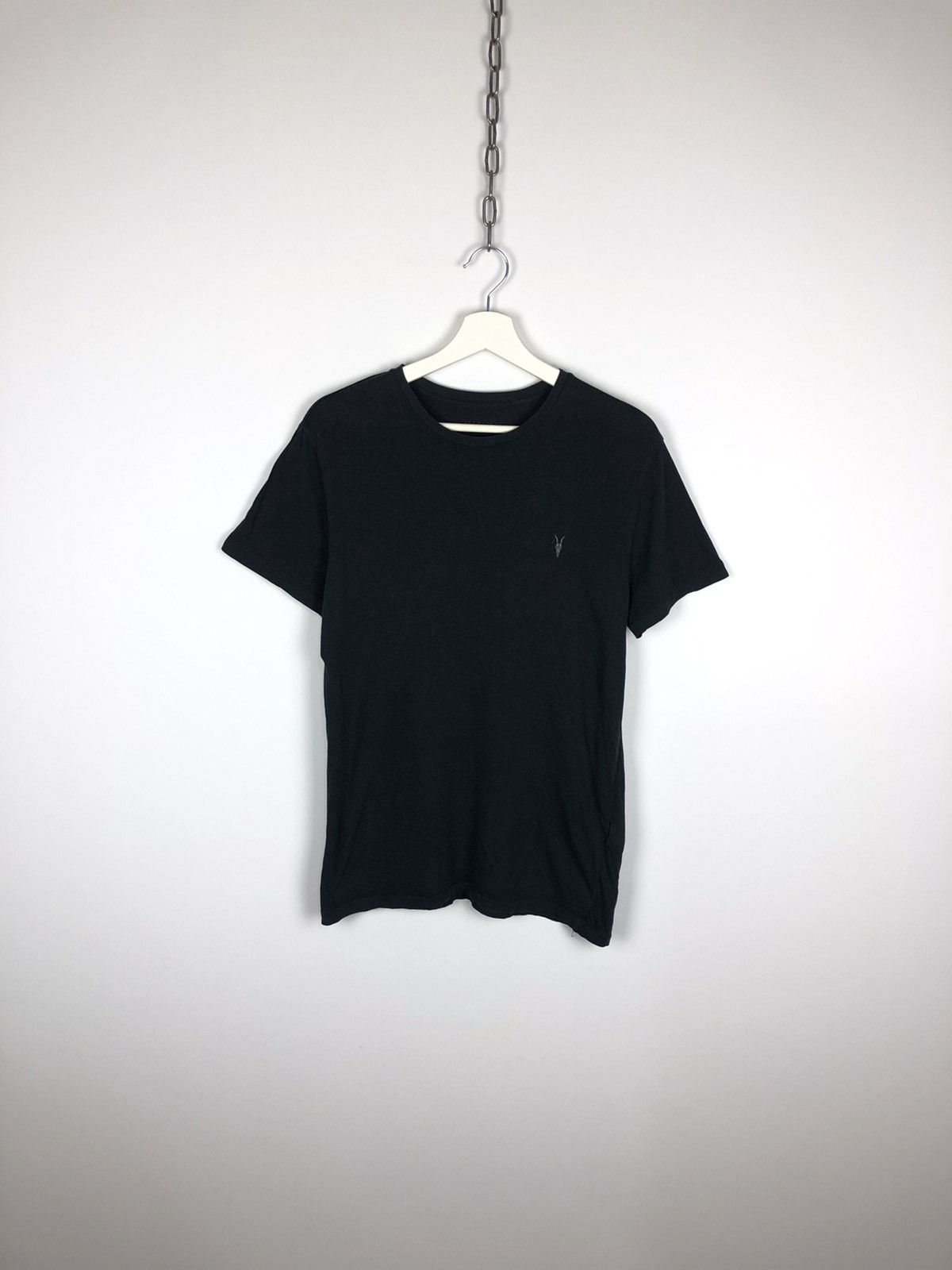 Allsaints AllSaints Basic Crew Neck T-Shirt Embroidered Small Logo Size US S / EU 44-46 / 1 - 1 Thumbnail