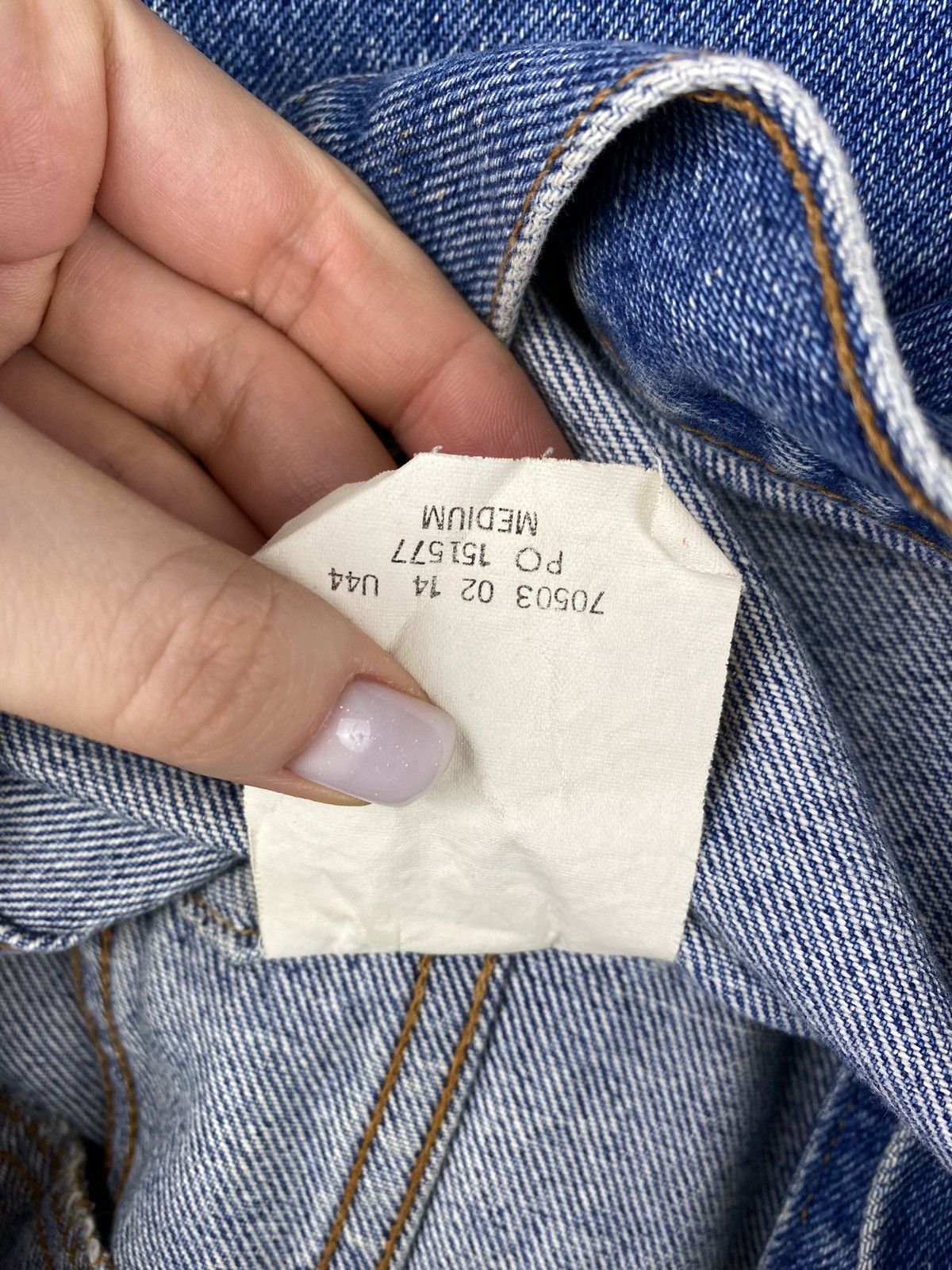 Levi's × Vintage VTG Levi’s men’s denim trucker jacket size M GR. Britain Size US M / EU 48-50 / 2 - 19 Thumbnail