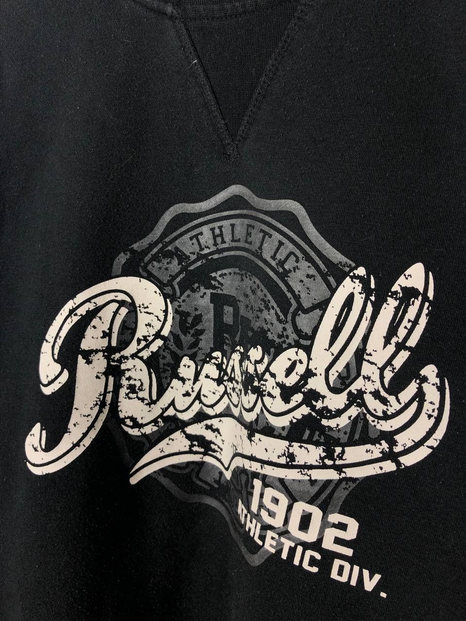 Russell Athletic Russell Athletic Vintage Sweatshirt Crewneck Center Logo XL Size US XL / EU 56 / 4 - 5 Thumbnail
