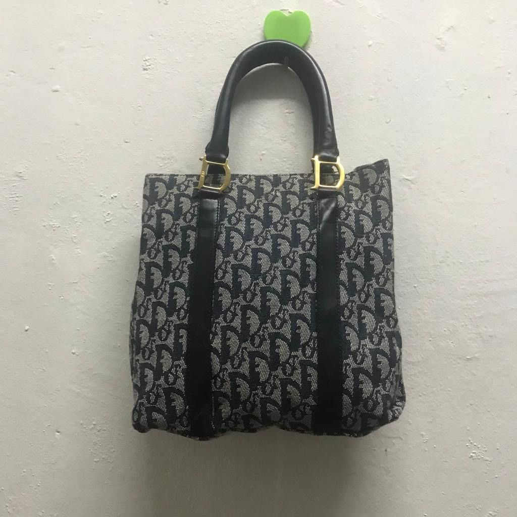 Dior 🔥 Steals 🔥Rare Vintage Dior bag Size ONE SIZE - 2 Thumbnail