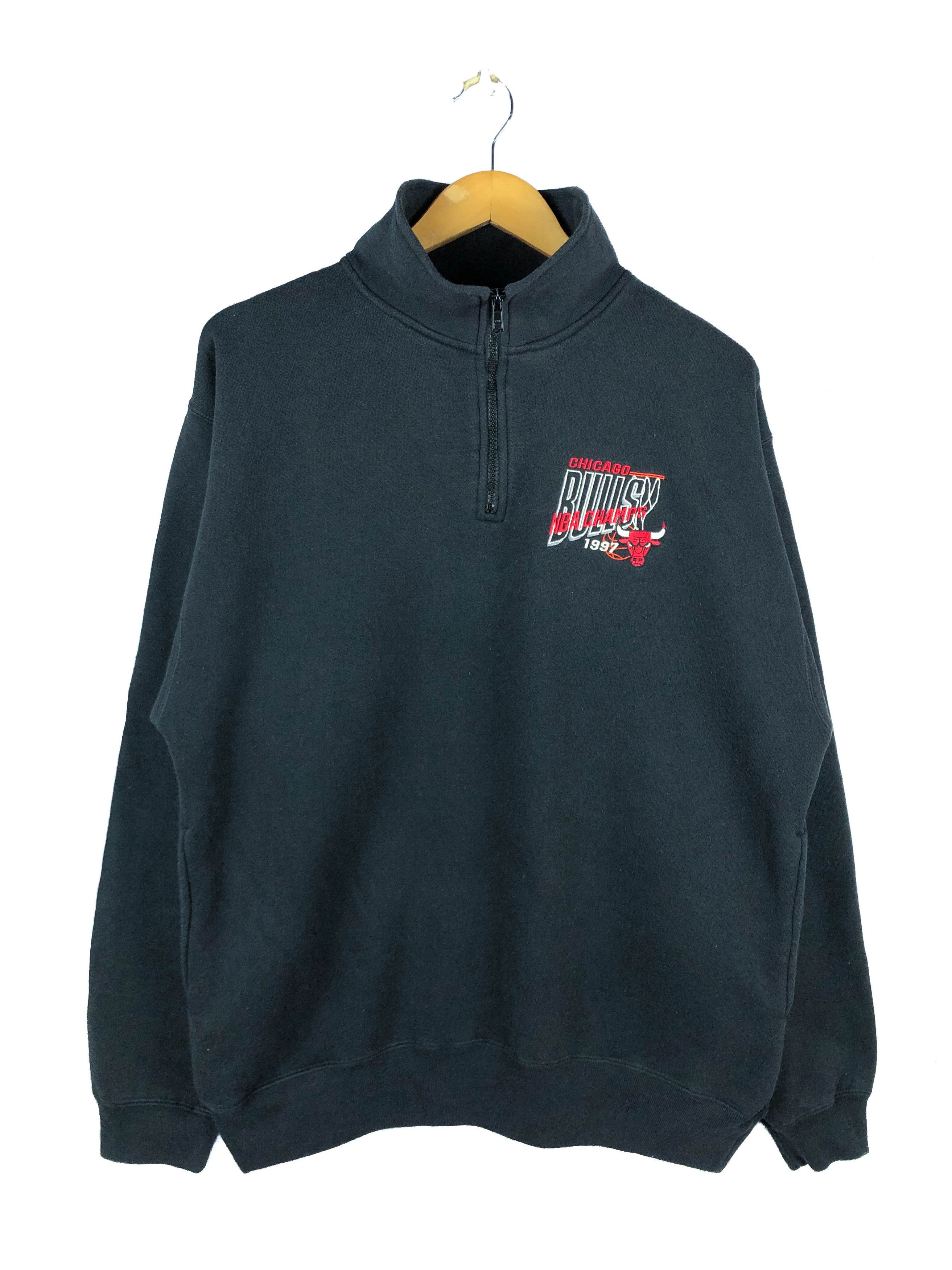 If Six Was Nine Vintage 90s Chicago Bulls Sweatshirt Small Logo Embroidery Size US M / EU 48-50 / 2 - 1 Thumbnail