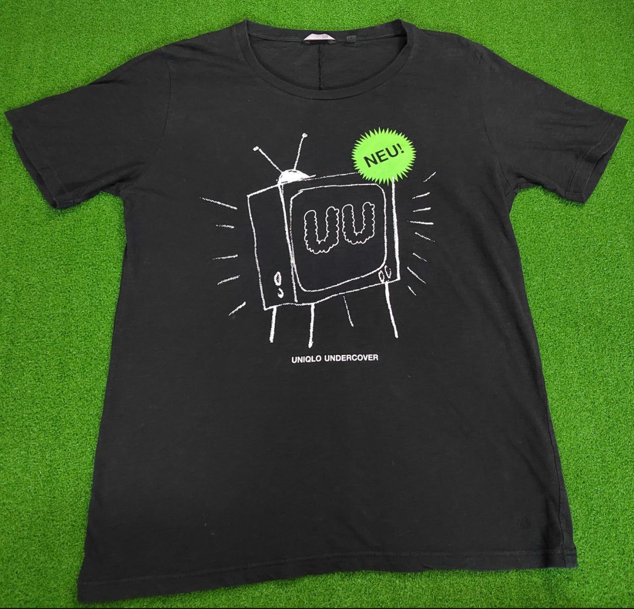Japanese Brand × Undercover × Vintage Undercover x Uniqlo NEU Television Black Size XL Size US XL / EU 56 / 4 - 8 Thumbnail