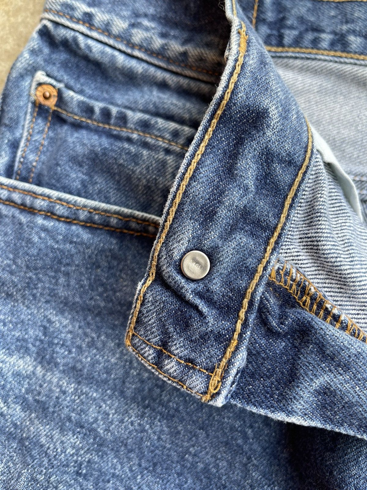 Levi's Vintage Levis 505 Regular Fit Made Lesotho Denim Jeans Size US 34 / EU 50 - 15 Thumbnail
