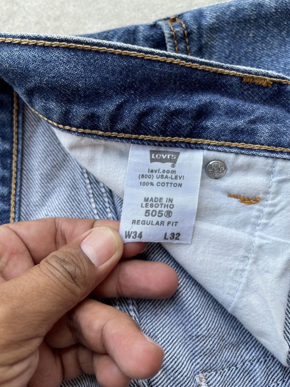 Levi's Vintage Levis 505 Regular Fit Made Lesotho Denim Jeans Size US 34 / EU 50 - 17 Thumbnail