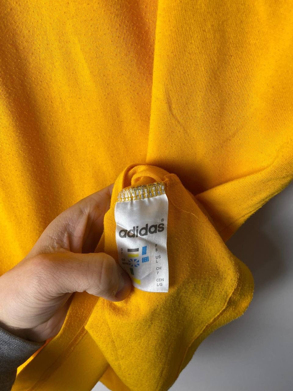 Vintage Adidas vintage t-shirt size L Size US L / EU 52-54 / 3 - 4 Thumbnail
