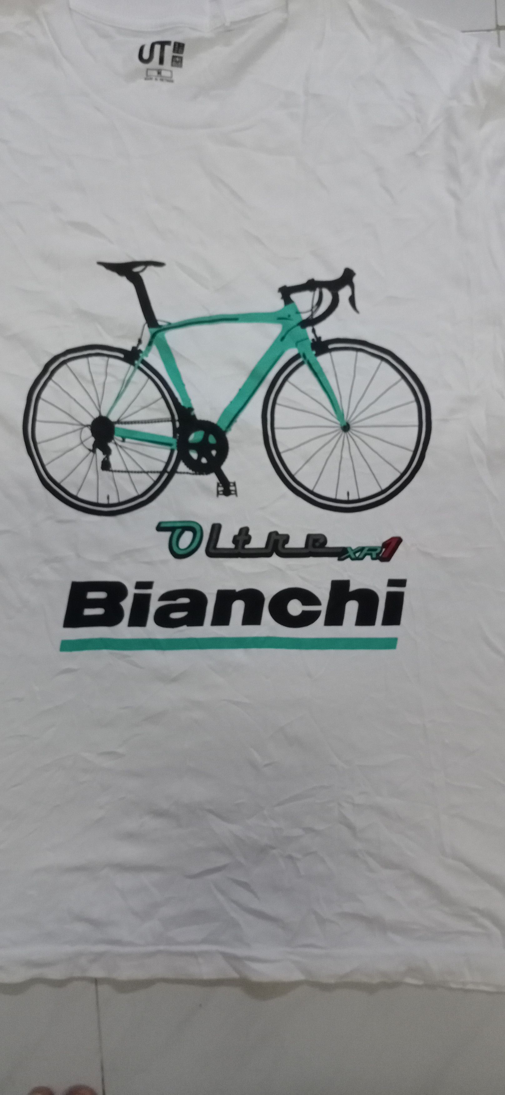 Uniqlo Uniqlo x Bianchi Cycling Design X Limited Edition Size US M / EU 48-50 / 2 - 4 Thumbnail