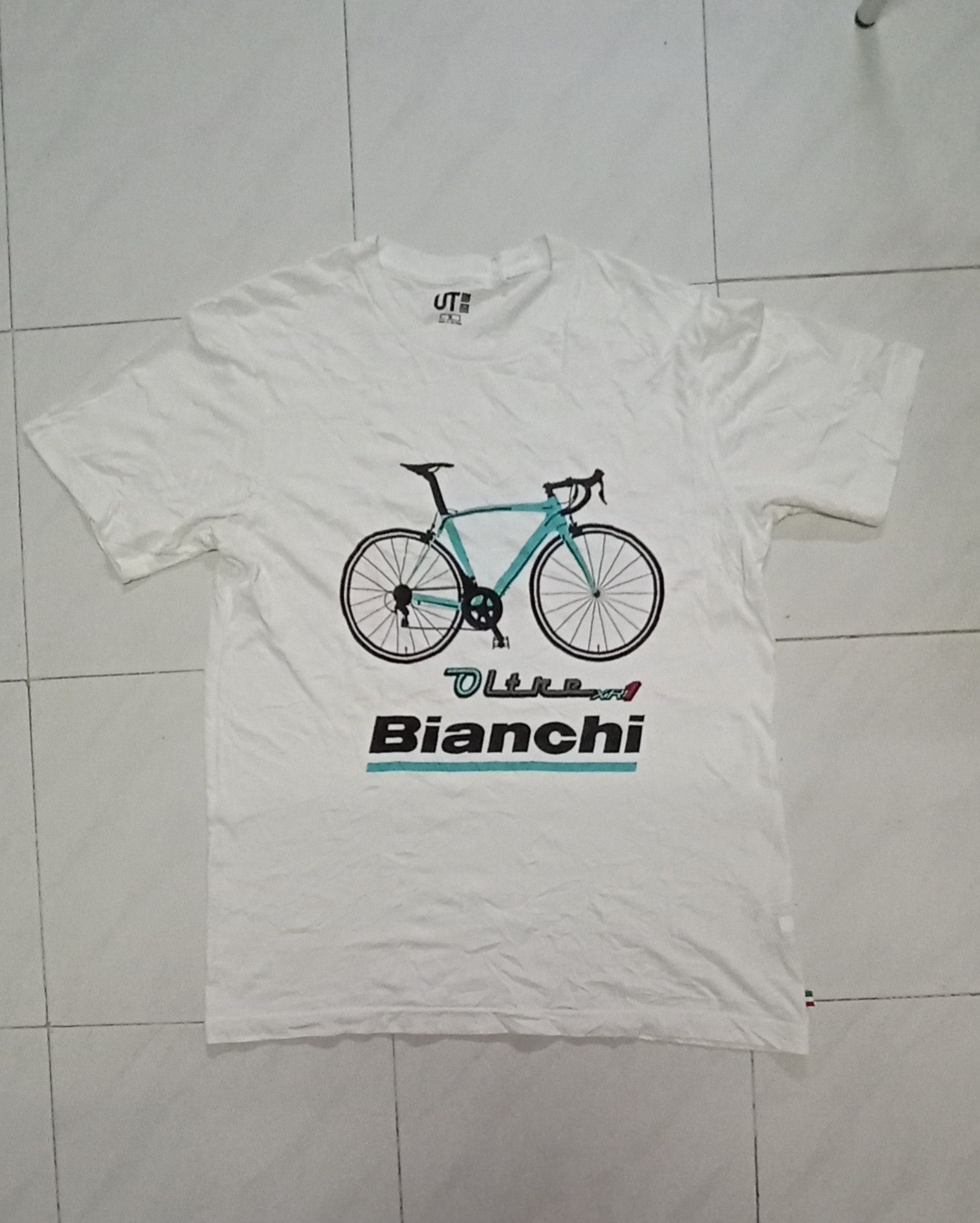 Uniqlo Uniqlo x Bianchi Cycling Design X Limited Edition Size US M / EU 48-50 / 2 - 3 Thumbnail