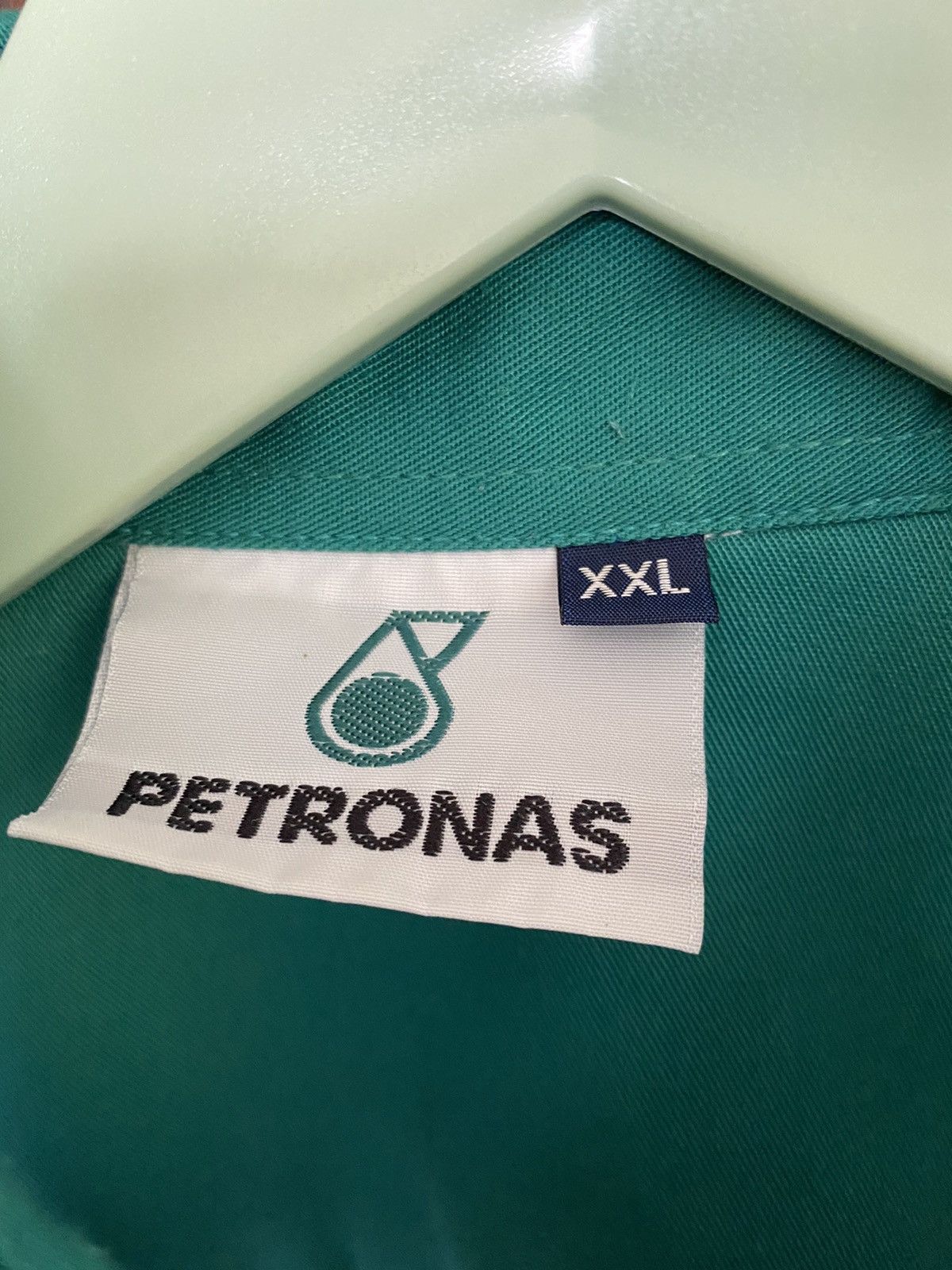 Red Bull Vintage Red Bull Sauber Petronas F1 Racing BMW Button Shirt Size US XXL / EU 58 / 5 - 7 Thumbnail