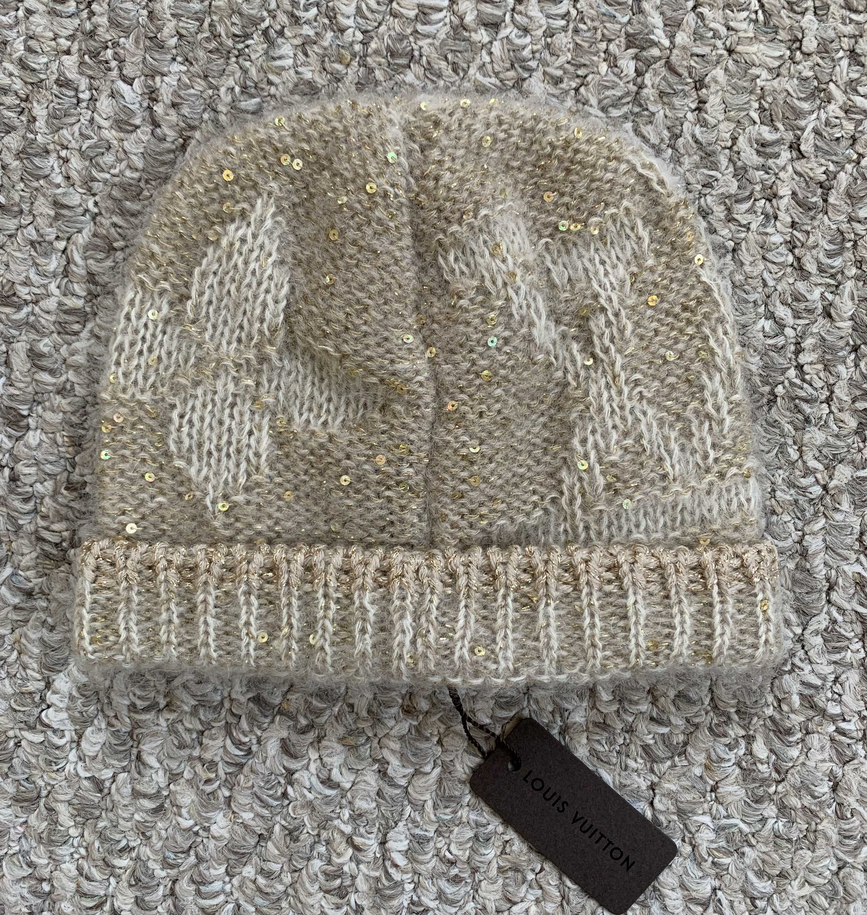 Louis Vuitton NEW Louis Vuitton Beige Monogram Mohair Glitter Beanie Size ONE SIZE - 1 Thumbnail
