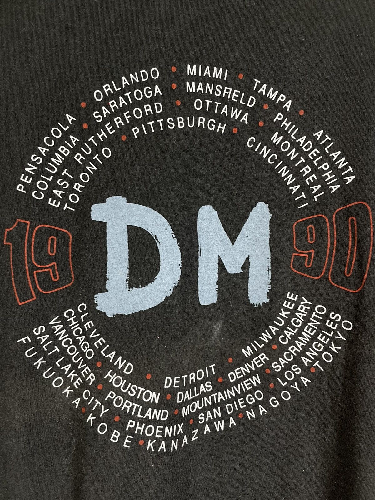 Band Tees Vintage 90s depeche mode world violation tour t shirt Size US L / EU 52-54 / 3 - 3 Thumbnail