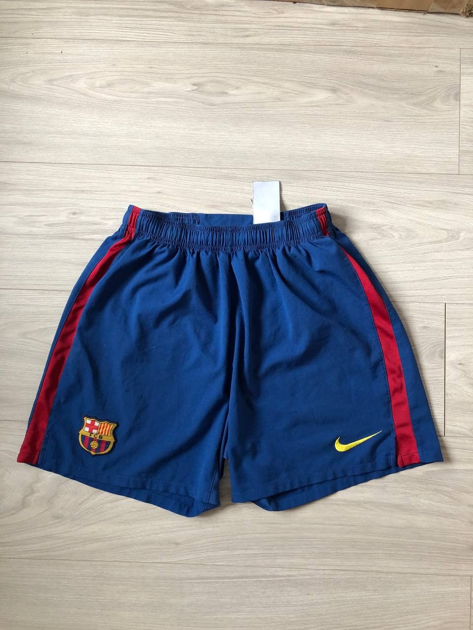 Nike BARCELONA HOME FOOTBALL SOCCER SHORTS NIKE Size US 34 / EU 50 - 1 Thumbnail