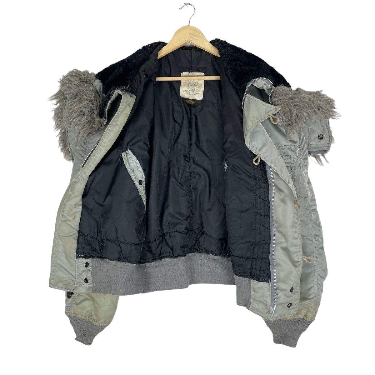 ❄️ALPHA INDUSTRIES TYPE N2B ATTACH HOODIE BOMBER JACKET