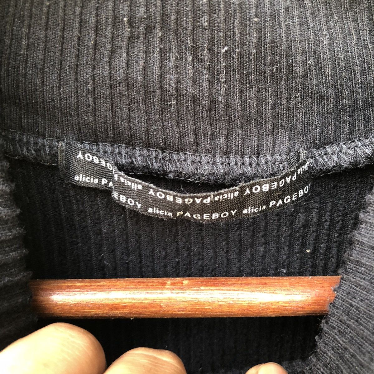 Japanese Brand PAGEBOY LONG SLEEVE TURTLE NECK INSPIRED PLEATS PLEASE Size US M / EU 48-50 / 2 - 3 Thumbnail