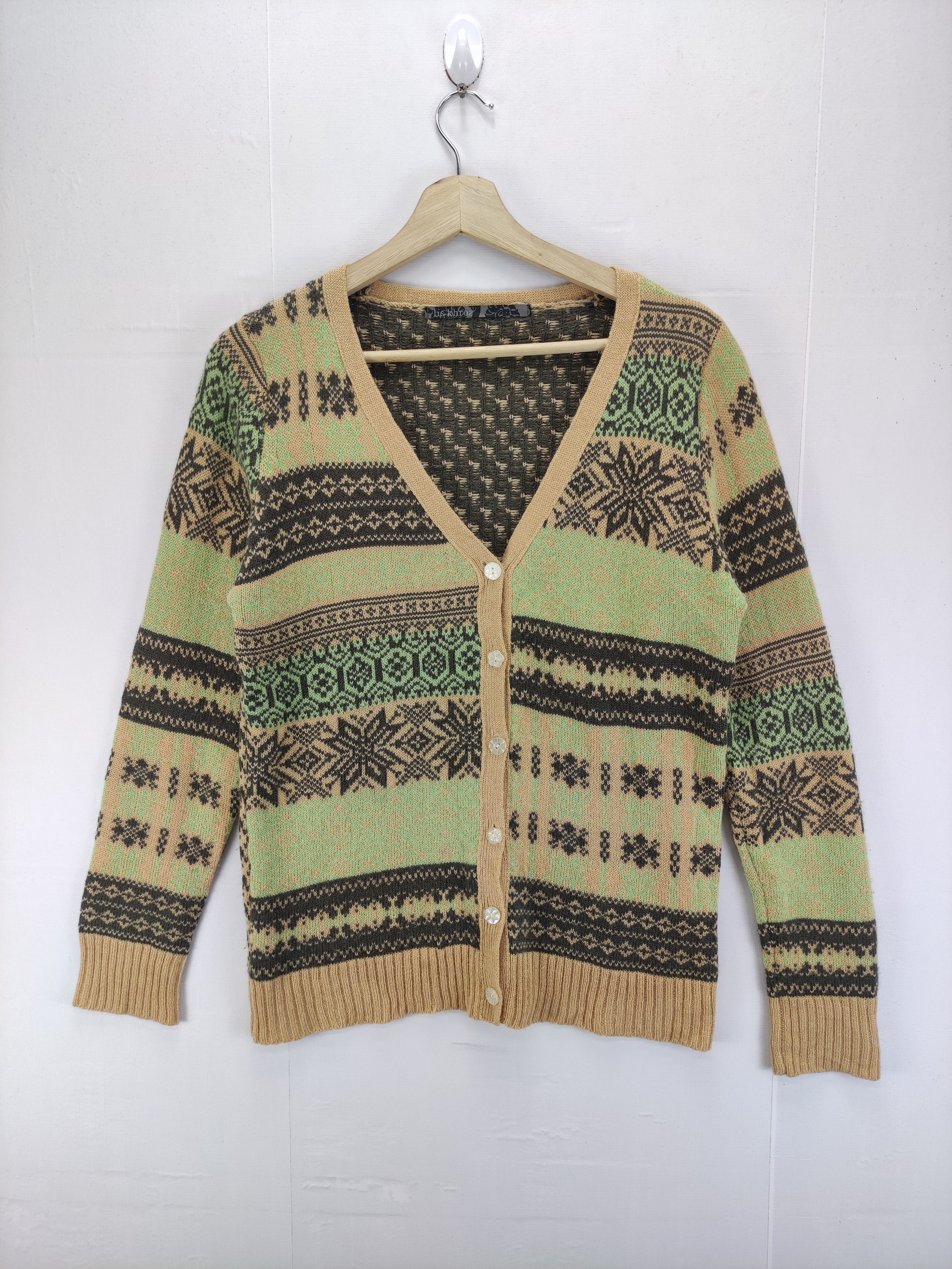 Aran Isles Knitwear Vintage Cardigan knit Sweater By Lis Khros Size S / US 4 / IT 40 - 1 Thumbnail