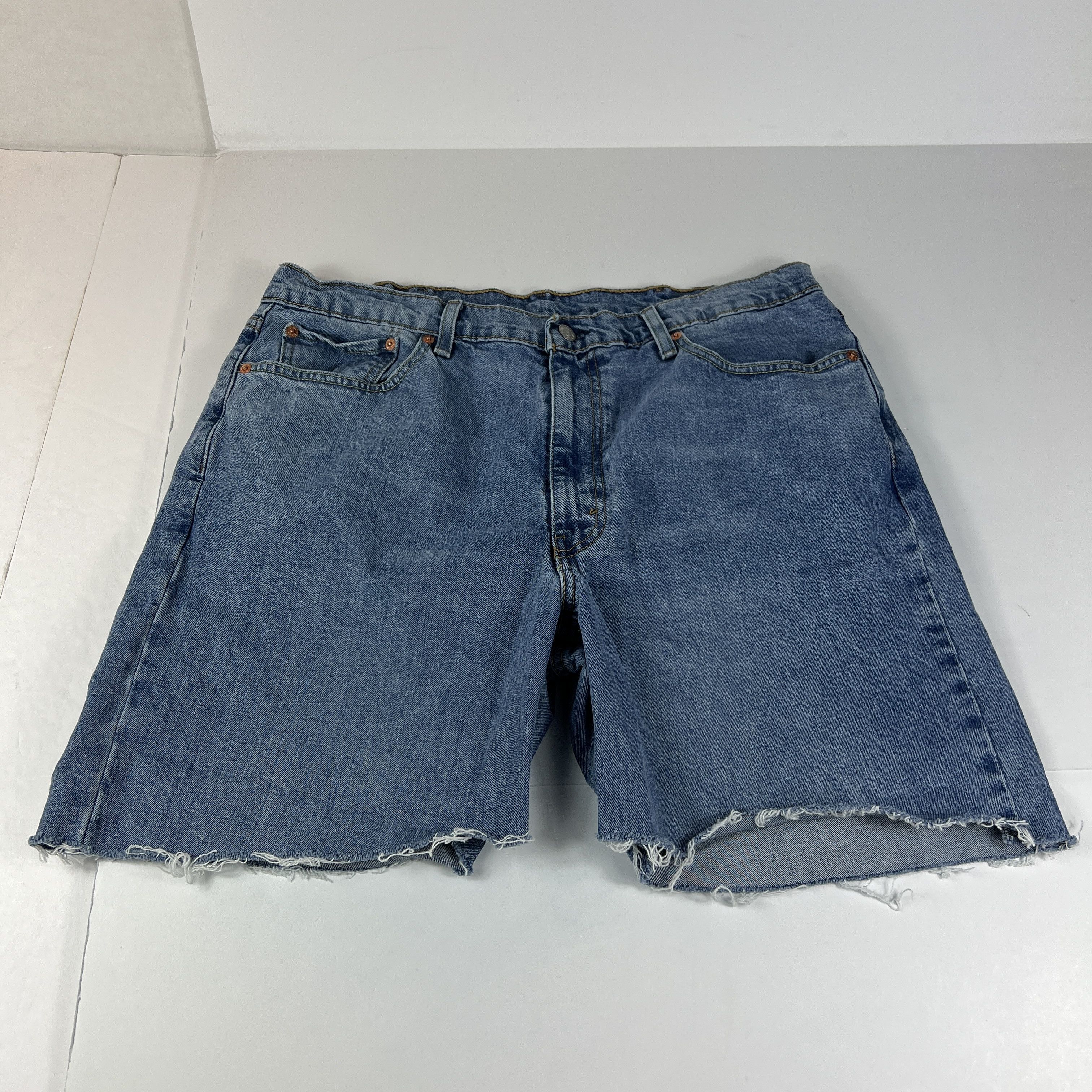 Levi's Levi's Jean Short 550 Relaxed Fit Cut Off Cotton Denim Jorts ...