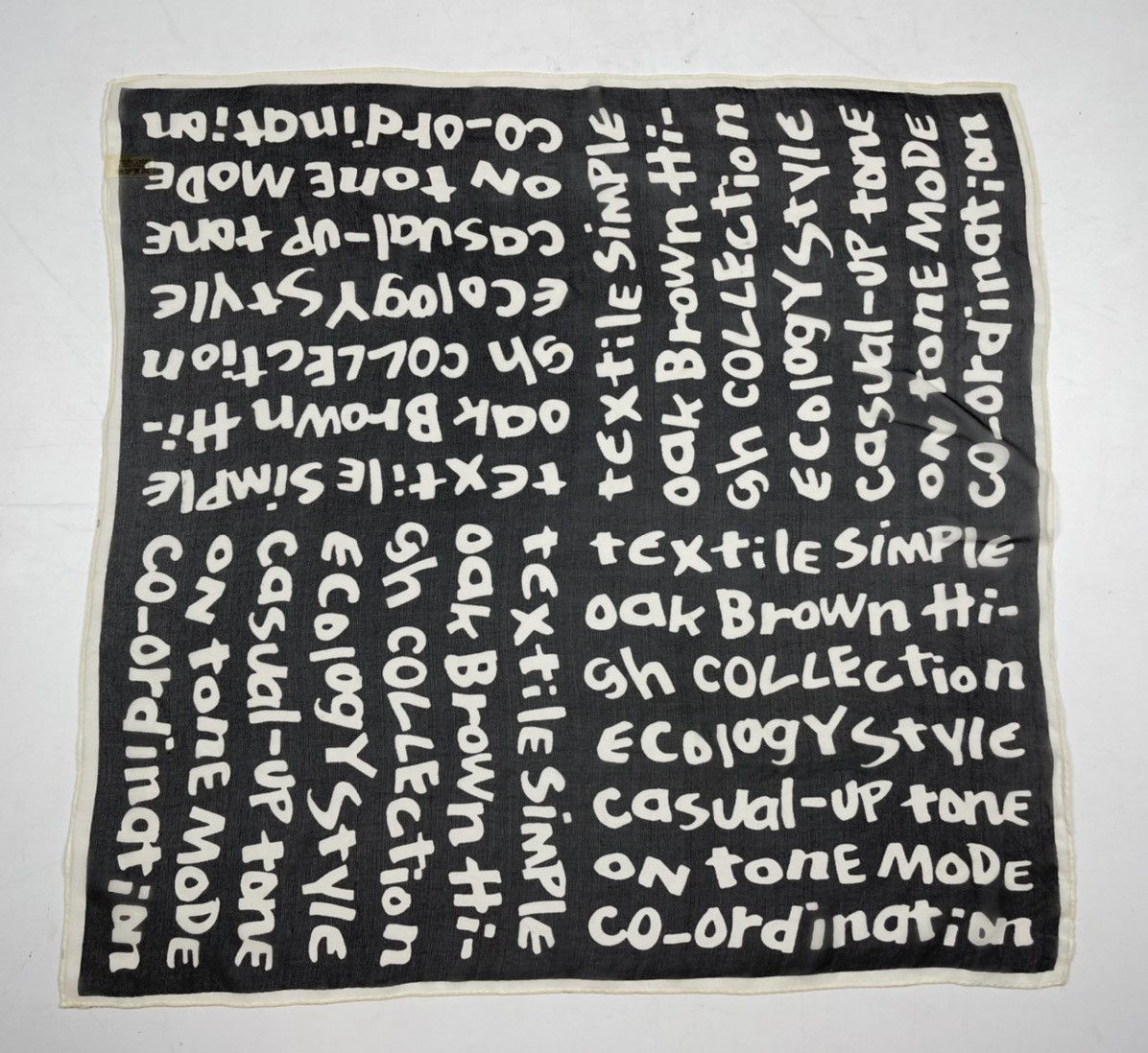 Japanese Brand full print bandana handkerchief neckerchief scarf HC0411 Size ONE SIZE - 2 Thumbnail