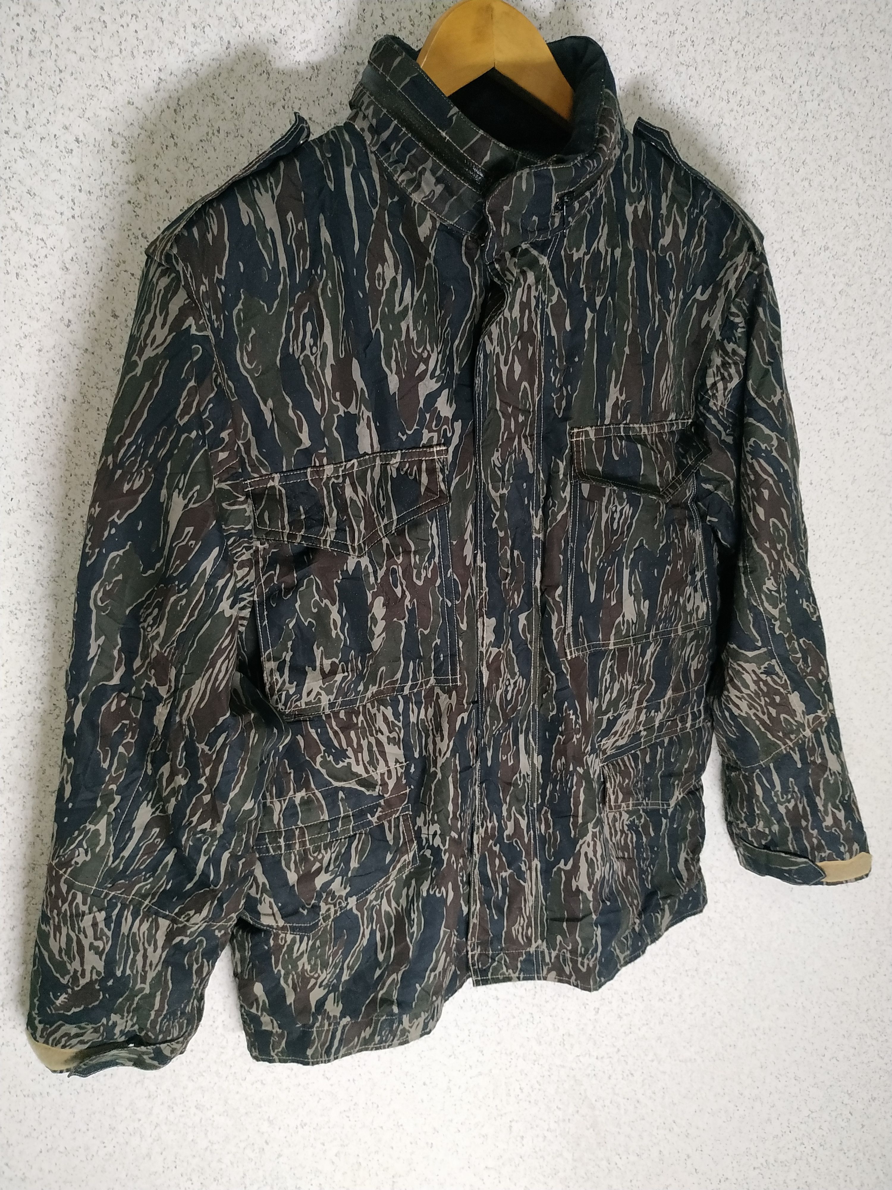 Johnbull × Vintage Vintage John Bull Camo Hooded Jacket Size US L / EU 52-54 / 3 - 3 Thumbnail