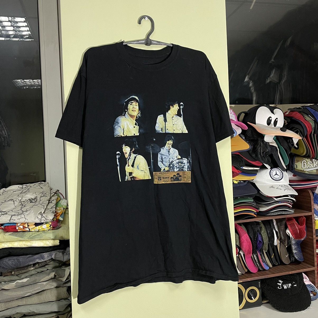 Band Tees Vintage Y2K Beatles Submarine Thrashed Rock Size US L / EU 52-54 / 3 - 1 Thumbnail