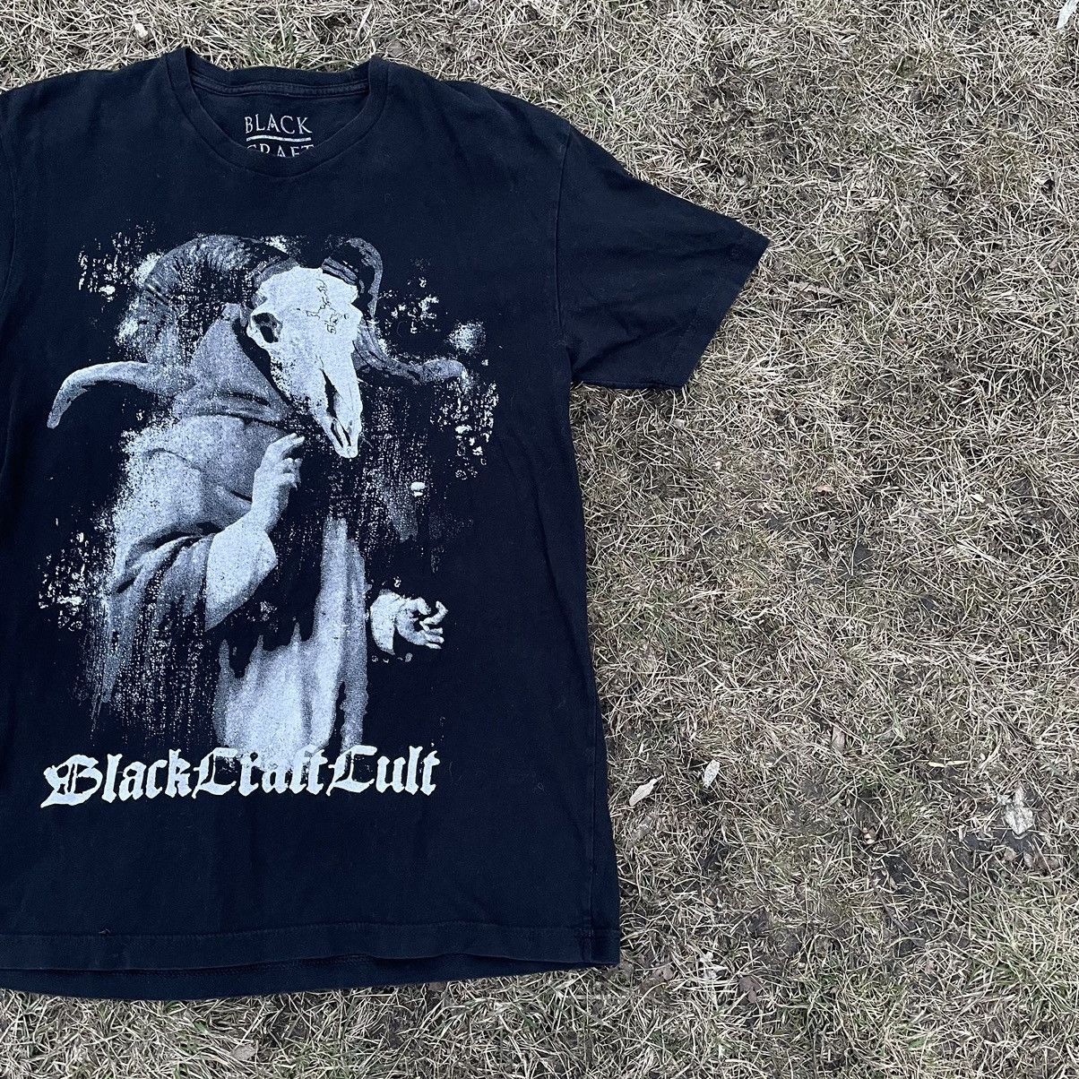 Vintage Vintage 90s Black Graphic Tee Goth Vampire Dark Academia M Size US M / EU 48-50 / 2 - 3 Thumbnail