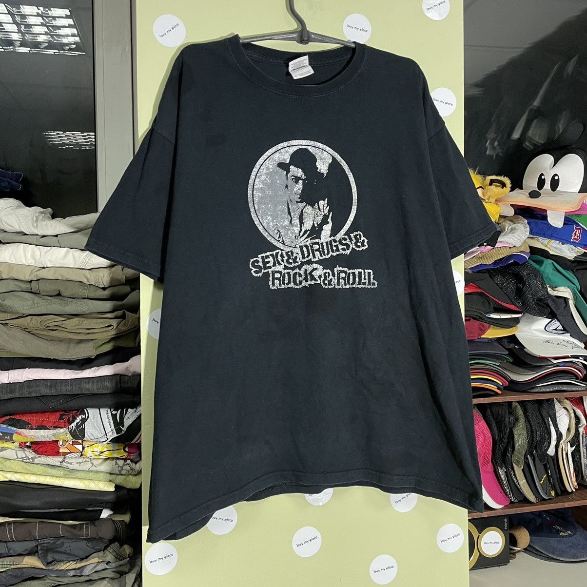 Vintage Vintage 90s Graphic Tee Moon Print Grunge Streetwear Boxy XL Size US XL / EU 56 / 4 - 2 Thumbnail