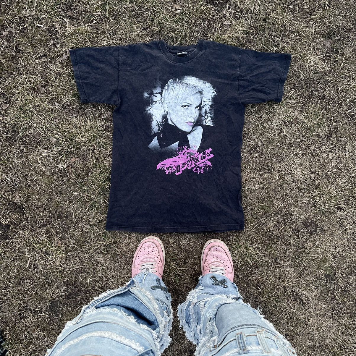 Vintage Vintage 90s Graphic Tee Sun Faded Skull Pink Grunge Baggy M Size US M / EU 48-50 / 2 - 1 Thumbnail