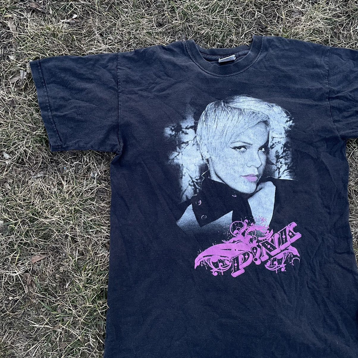 Vintage Vintage 90s Graphic Tee Sun Faded Skull Pink Grunge Baggy M Size US M / EU 48-50 / 2 - 4 Thumbnail