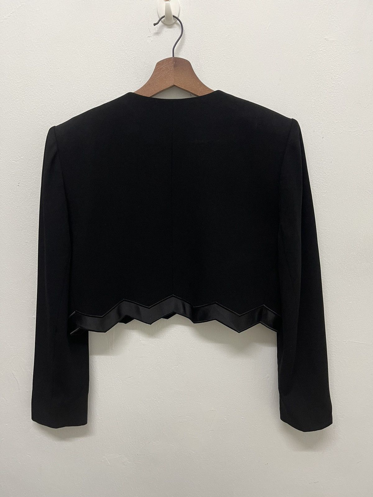 Givenchy × Vintage Vintage GIVENCHY Hi Formal Crop Size M / US 6-8 / IT 42-44 - 6 Thumbnail
